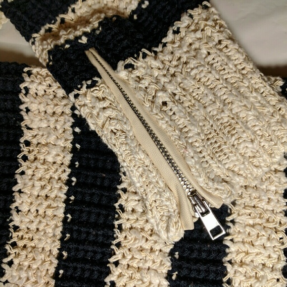 *ANN TAYLOR* Striped crew neck sweater - Picture 3 of 4